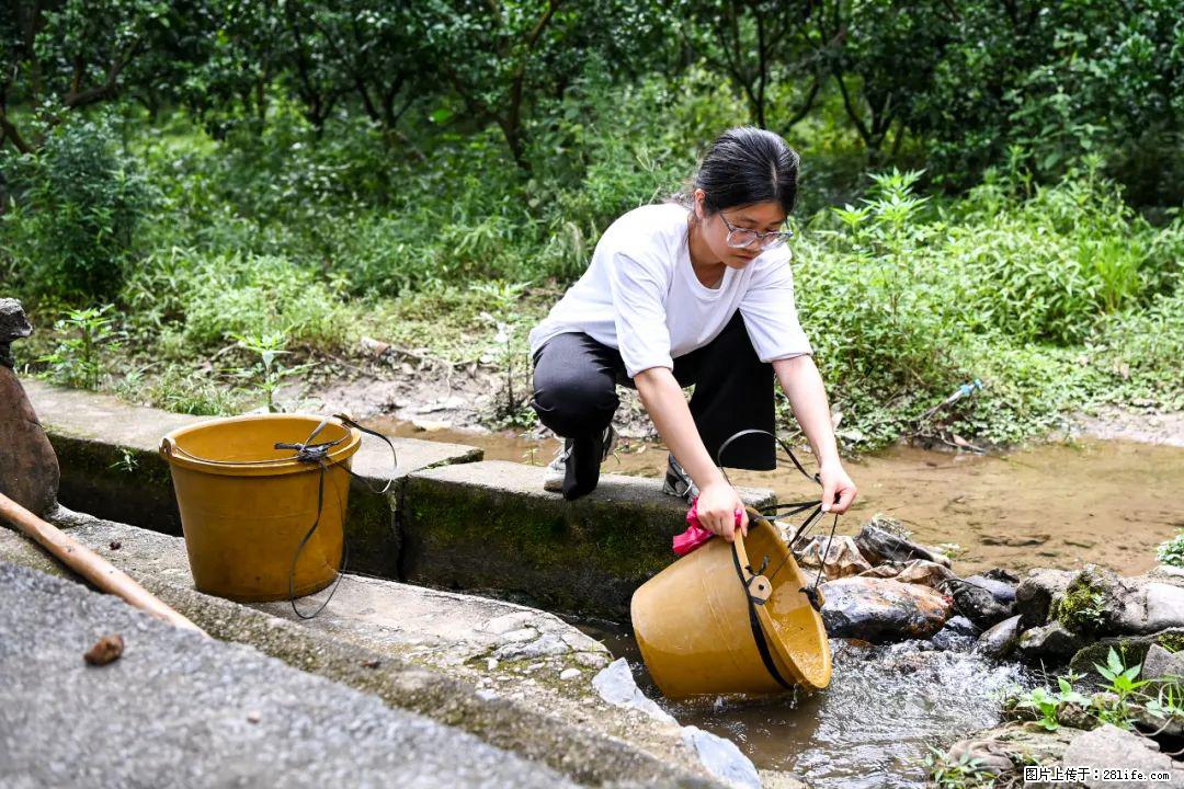 全网追的“扁担女孩”,找了一份暑假工,时薪12元 - 河源生活资讯 - 河源28生活网 heyuan.28life.com